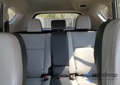 2018 Toyota Rav4 Limited z USA, uszkodzony, nr VIN 2T3YFREV1JW427887